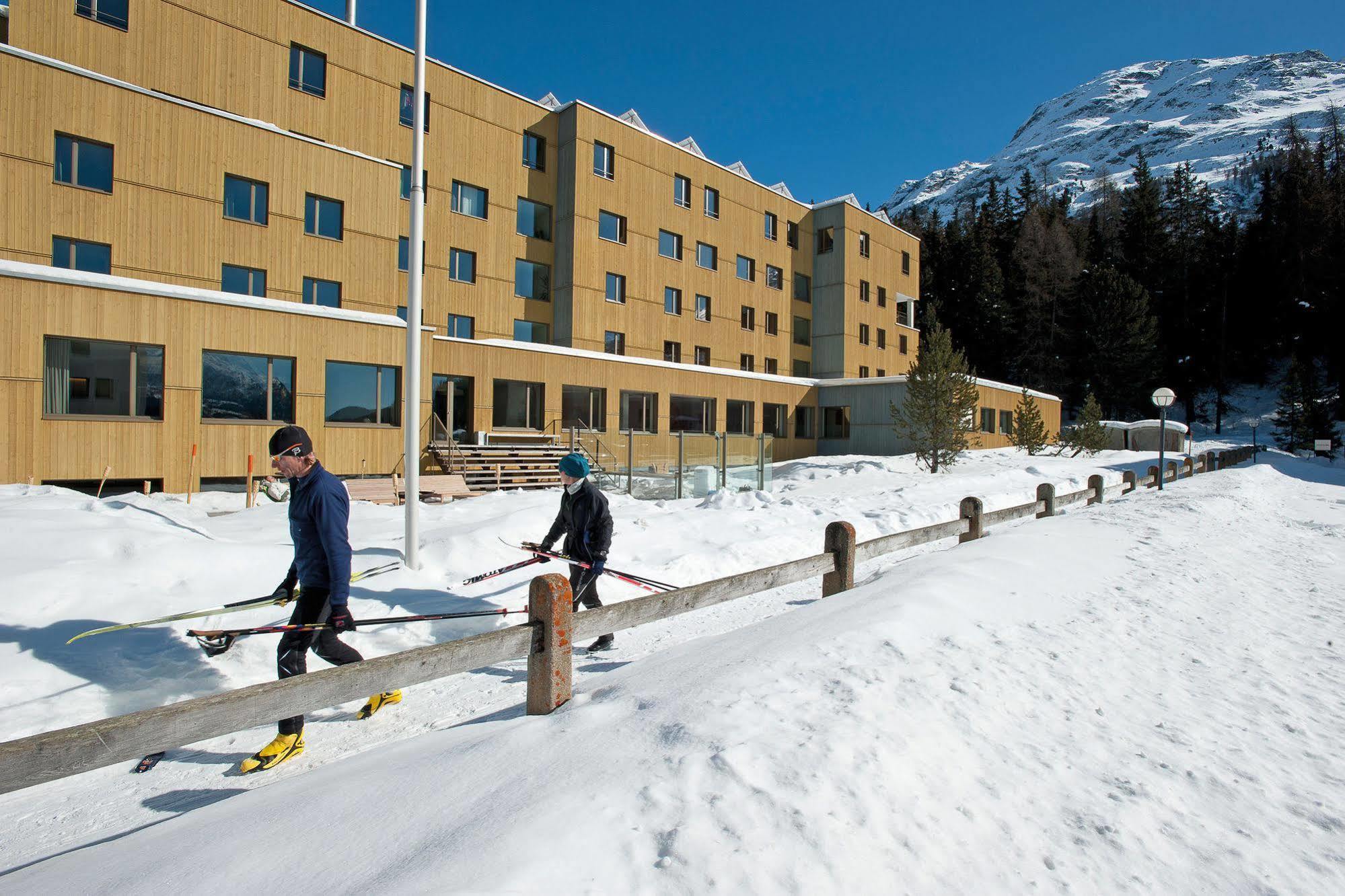 St. Moritz Youth Hostel Kültér fotó